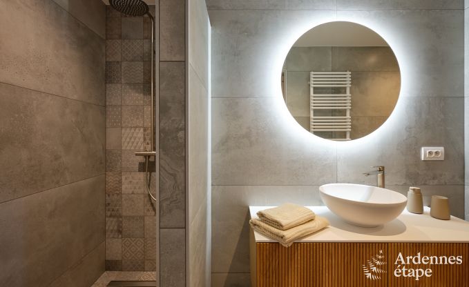 H�bsch restauriertes Ferienhaus in Bastogne, Ardennen