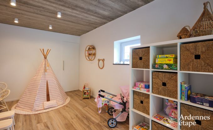 H�bsch restauriertes Ferienhaus in Bastogne, Ardennen