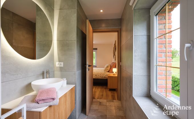 H�bsch restauriertes Ferienhaus in Bastogne, Ardennen