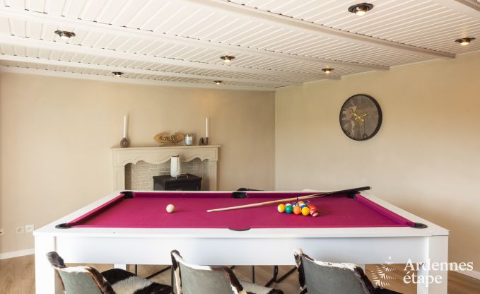 Charmantes Ferienhaus f�r 6 Personen in Bastogne mit Innen- und Au�enjacuzzi