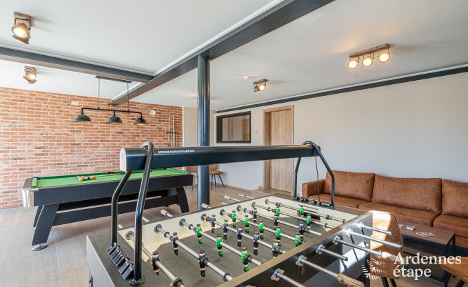 Ferienhaus in Bastogne: ger�umige Unterkunft f�r 14 Personen mit 6 Schlafzimmern und Spielzimmer