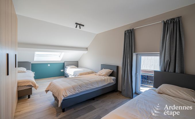Ferienhaus in Bastogne: ger�umige Unterkunft f�r 14 Personen mit 6 Schlafzimmern und Spielzimmer