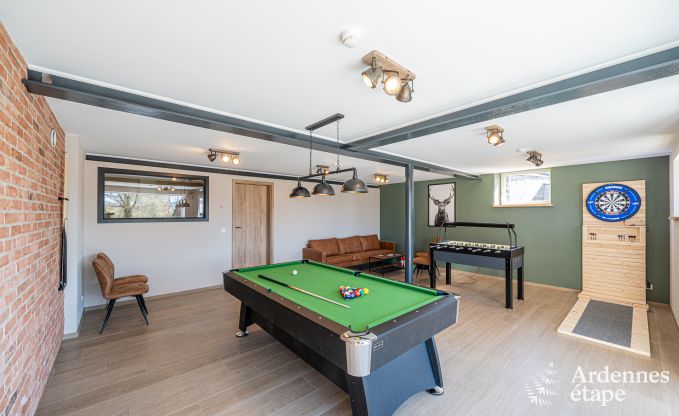 Ferienhaus in Bastogne: ger�umige Unterkunft f�r 14 Personen mit 6 Schlafzimmern und Spielzimmer