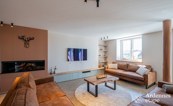 Ferienhaus in Bastogne: ger�umige Unterkunft f�r 14 Personen mit 6 Schlafzimmern und Spielzimmer