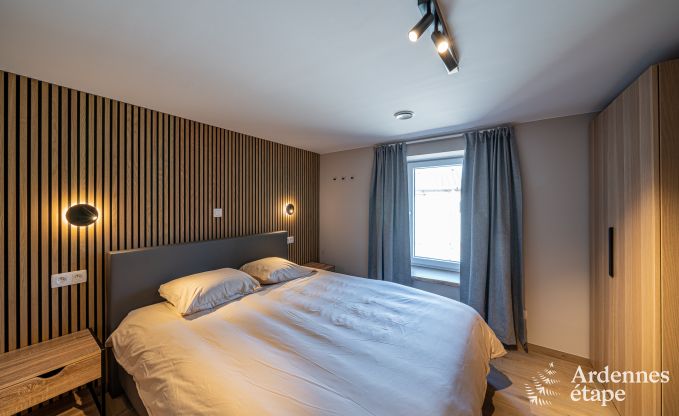 Ferienhaus in Bastogne: ger�umige Unterkunft f�r 14 Personen mit 6 Schlafzimmern und Spielzimmer