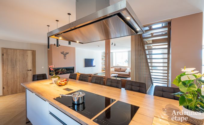 Ferienhaus in Bastogne: ger�umige Unterkunft f�r 14 Personen mit 6 Schlafzimmern und Spielzimmer