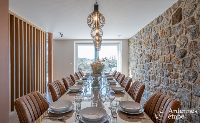 Ferienhaus in Bastogne: ger�umige Unterkunft f�r 14 Personen mit 6 Schlafzimmern und Spielzimmer