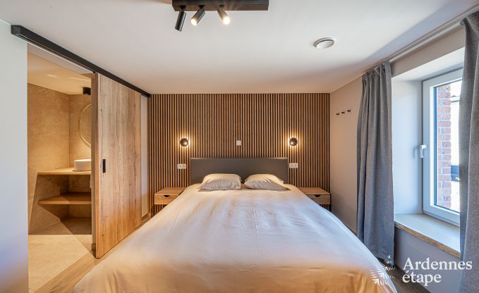 Ferienhaus in Bastogne: ger�umige Unterkunft f�r 22 Personen mit umfangreichen Einrichtungen und 9 Schlafzimmern in den Ardennen