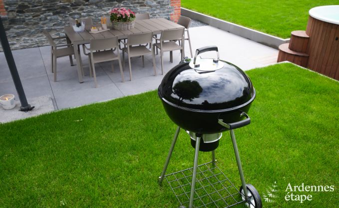 Hbsch restauriertes Ferienhaus in Bastogne, Ardennen