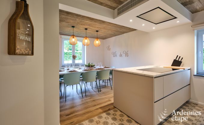 Hbsch restauriertes Ferienhaus in Bastogne, Ardennen