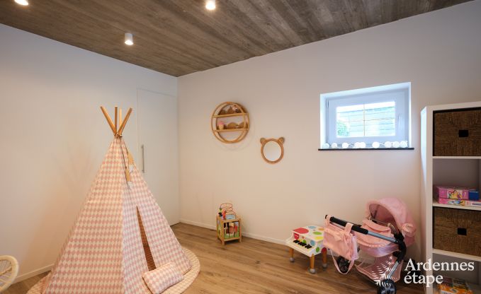 Hbsch restauriertes Ferienhaus in Bastogne, Ardennen