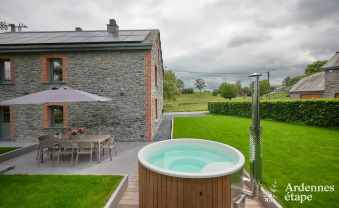 Hbsch restauriertes Ferienhaus in Bastogne, Ardennen