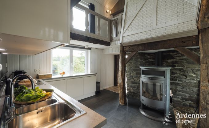 Charmantes Ferienhaus fr 6 Personen in Bastogne mit Innen- und Auenjacuzzi