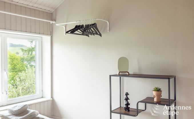 Charmantes Ferienhaus fr 6 Personen in Bastogne mit Innen- und Auenjacuzzi