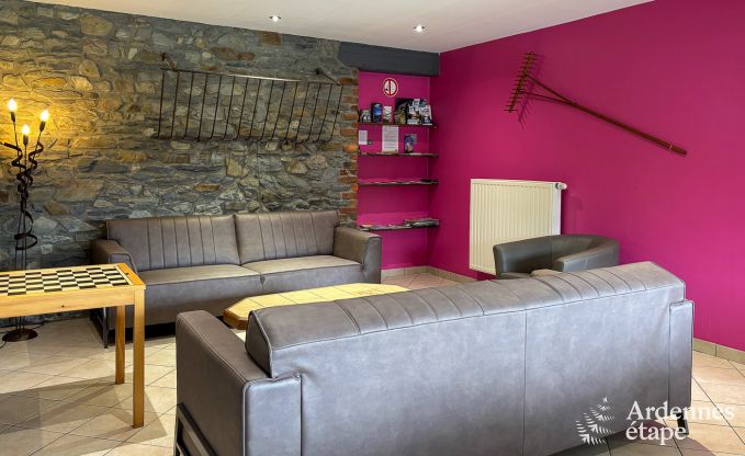 Gro�es Ferienhaus in Bastogne f�r 14 Personen mit Wellness- und Entspannungsbereich
