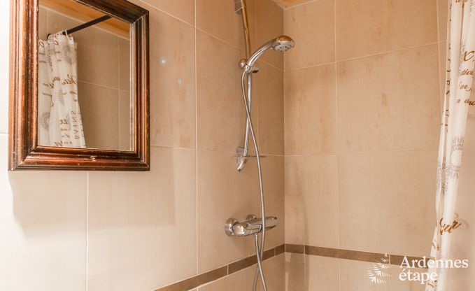 Charmantes Haus in Bastogne in den Ardennen: Unterkunft f�r 18 Personen