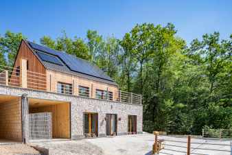 Luxe Chalet in Beauraing fr 12 Personen mit Sauna und privatem Garten