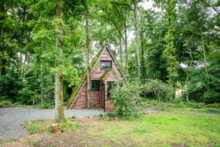 Stimmungsvoll eingerichtetes Chalet in Beauraing