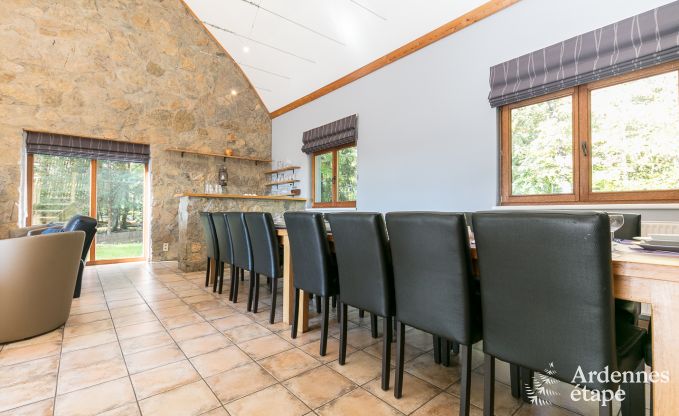 Gerumiges Chalet fr Gruppen in Beauraing, Ardennen