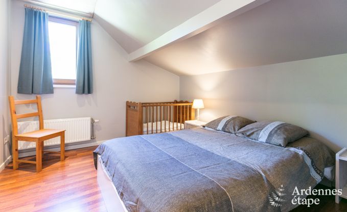 Gerumiges Chalet fr Gruppen in Beauraing, Ardennen