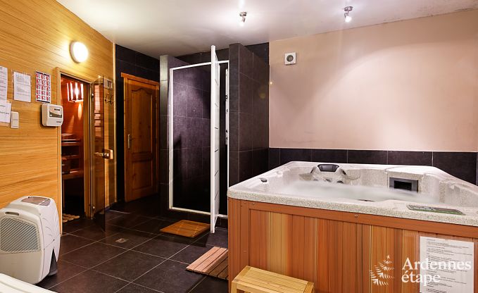 Gerumiges Chalet fr Gruppen in Beauraing, Ardennen