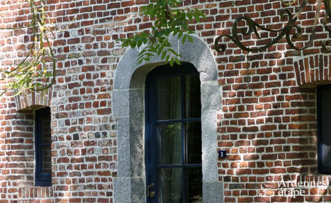 Geräumiges Ferienhaus auf einem Schlossgut in Beauraing