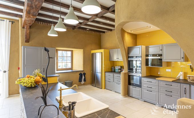 Schloss Beauraing 38 Pers. Ardennen Schwimmbad Wellness Behinderten gerecht