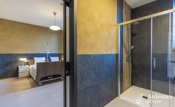 Schloss Beauraing 38 Pers. Ardennen Schwimmbad Wellness Behinderten gerecht