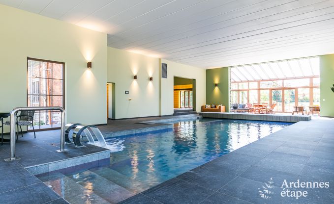 Schloss Beauraing 38 Pers. Ardennen Schwimmbad Wellness Behinderten gerecht