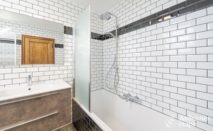 Schloss Beauraing 38 Pers. Ardennen Schwimmbad Wellness Behinderten gerecht