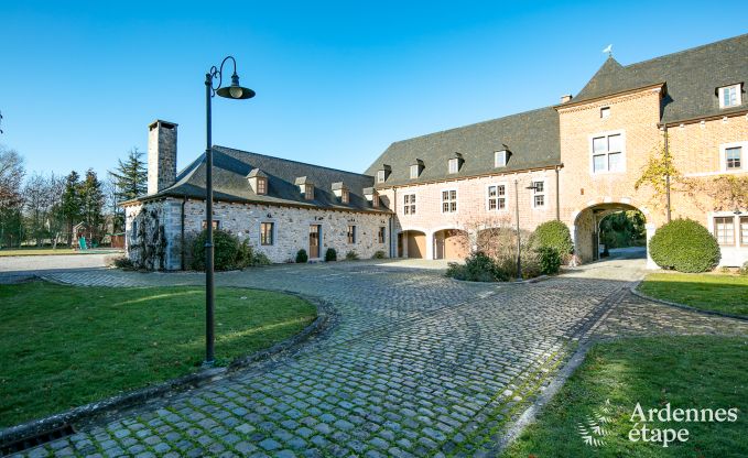 Schloss Beauraing 20 Pers. Ardennen Schwimmbad