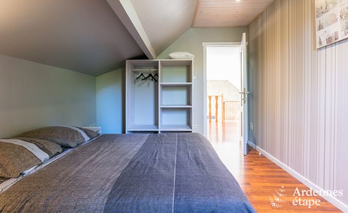 Ger�umiges Chalet f�r Gruppen in Beauraing, Ardennen