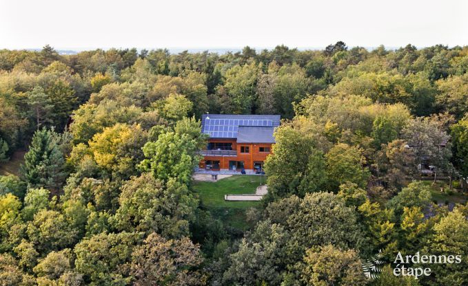 Ger�umiges Chalet f�r Gruppen in Beauraing, Ardennen