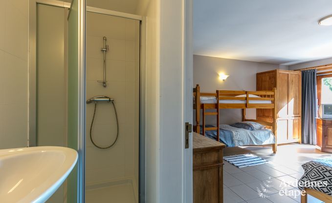 Ger�umiges Chalet f�r Gruppen in Beauraing, Ardennen