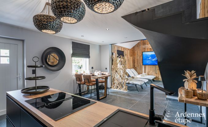 Romantisches Ferienhaus f�r 2 Personen in Beauraing mit Schwimmbad, Sauna und Jacuzzi