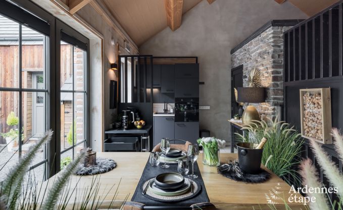 Romantisches Ferienhaus f�r 2 Personen in Beauraing mit Schwimmbad, Sauna und Jacuzzi