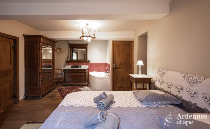 Charme Ferienhaus in Beauraing 15 Pers. Ardennen Schwimmbad Wellness Behinderten gerecht