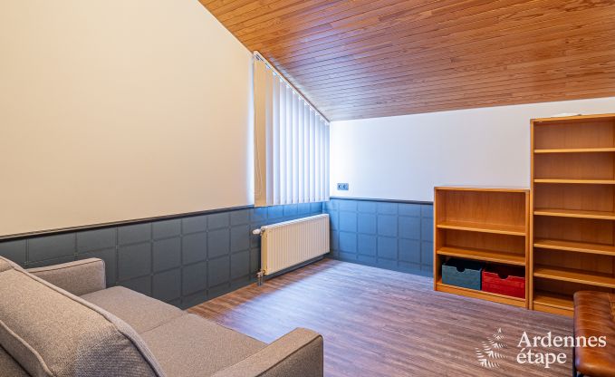 Charmantes und ger�umiges Ferienhaus mit Pool in Beauraing, Ardennen