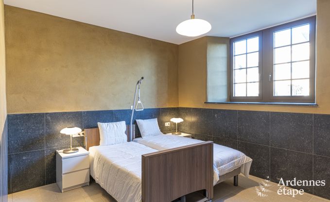 Schloss Beauraing 38 Pers. Ardennen Schwimmbad Wellness Behinderten gerecht