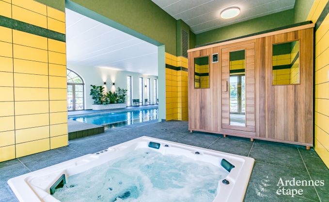 Schloss Beauraing 38 Pers. Ardennen Schwimmbad Wellness Behinderten gerecht