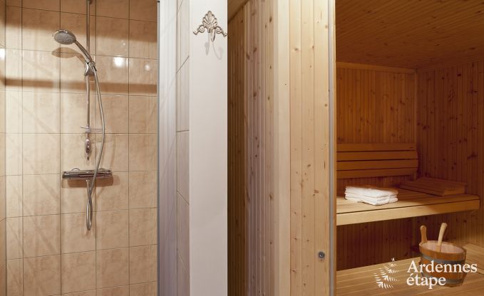 Reizendes 3 Sterne Ferienhaus mit Sauna für 8 Personen in Jehonville