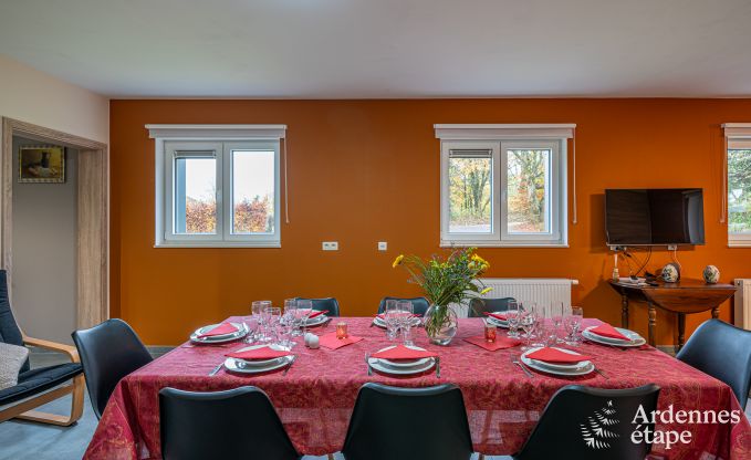 Familienfreundliches Ferienhaus f�r 8 Personen und 2 Hunde in Jehonville