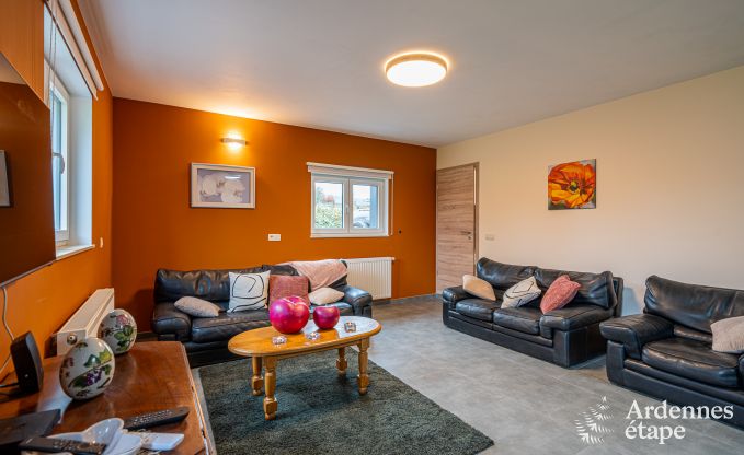 Familienfreundliches Ferienhaus f�r 8 Personen und 2 Hunde in Jehonville