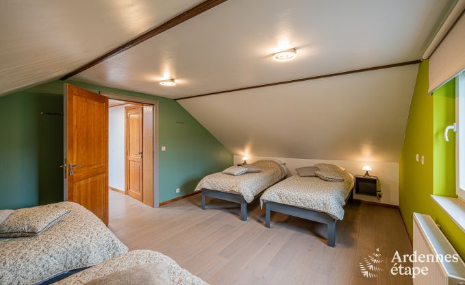 Familienfreundliches Ferienhaus f�r 8 Personen und 2 Hunde in Jehonville