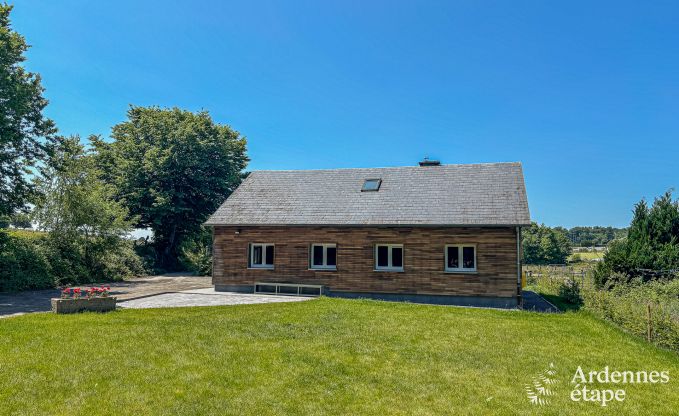 Familienfreundliches Ferienhaus f�r 8 Personen und 2 Hunde in Jehonville