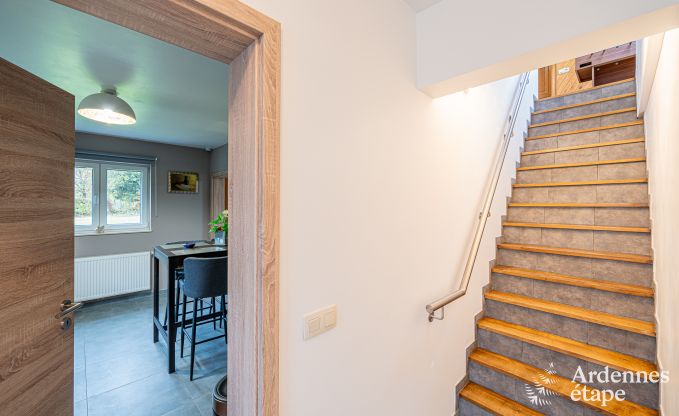Familienfreundliches Ferienhaus f�r 8 Personen und 2 Hunde in Jehonville