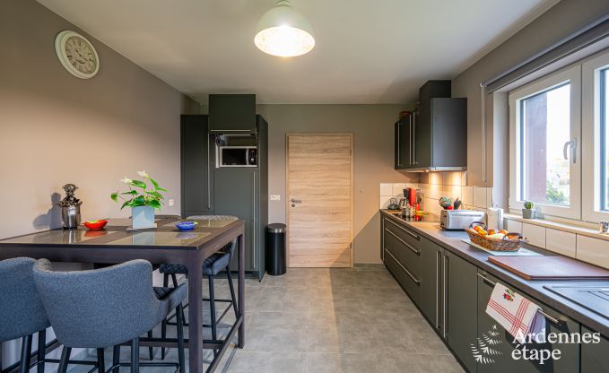 Familienfreundliches Ferienhaus f�r 8 Personen und 2 Hunde in Jehonville