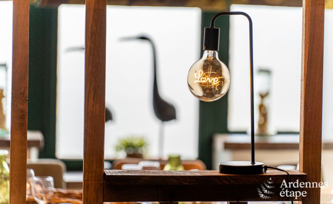 Komfortables Ferienhaus mit Hallenbad in Bertrix, Ardennen