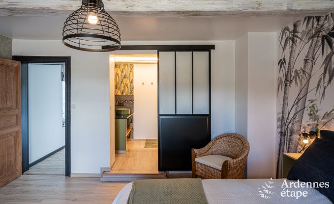 Komfortables Ferienhaus mit Hallenbad in Bertrix, Ardennen