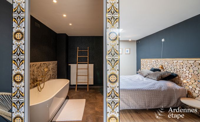 Komfortables Ferienhaus mit Hallenbad in Bertrix, Ardennen